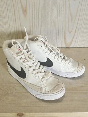Nike Blazer Mid '77 Vintage Youth 5.5Y White/Black High Top Sneakers